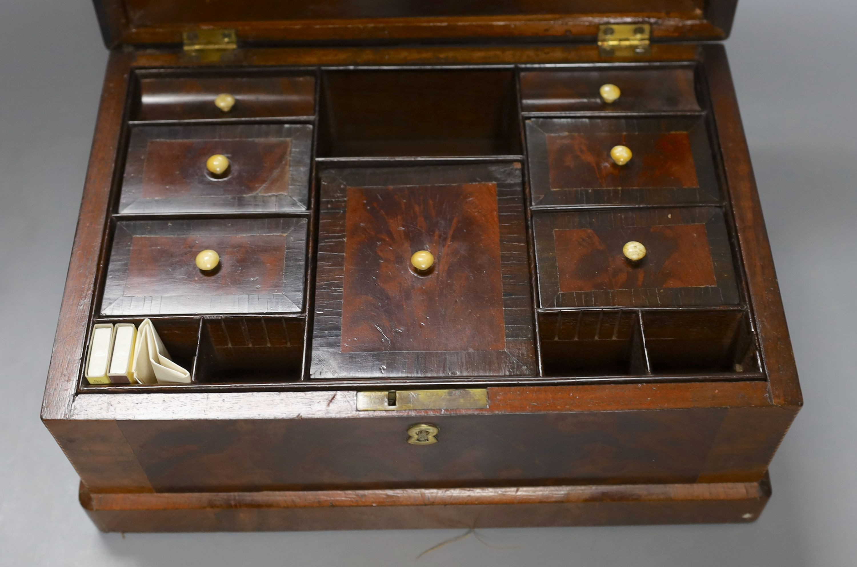 A 19th century Continental mahogany vanity case - 14.5cm tall